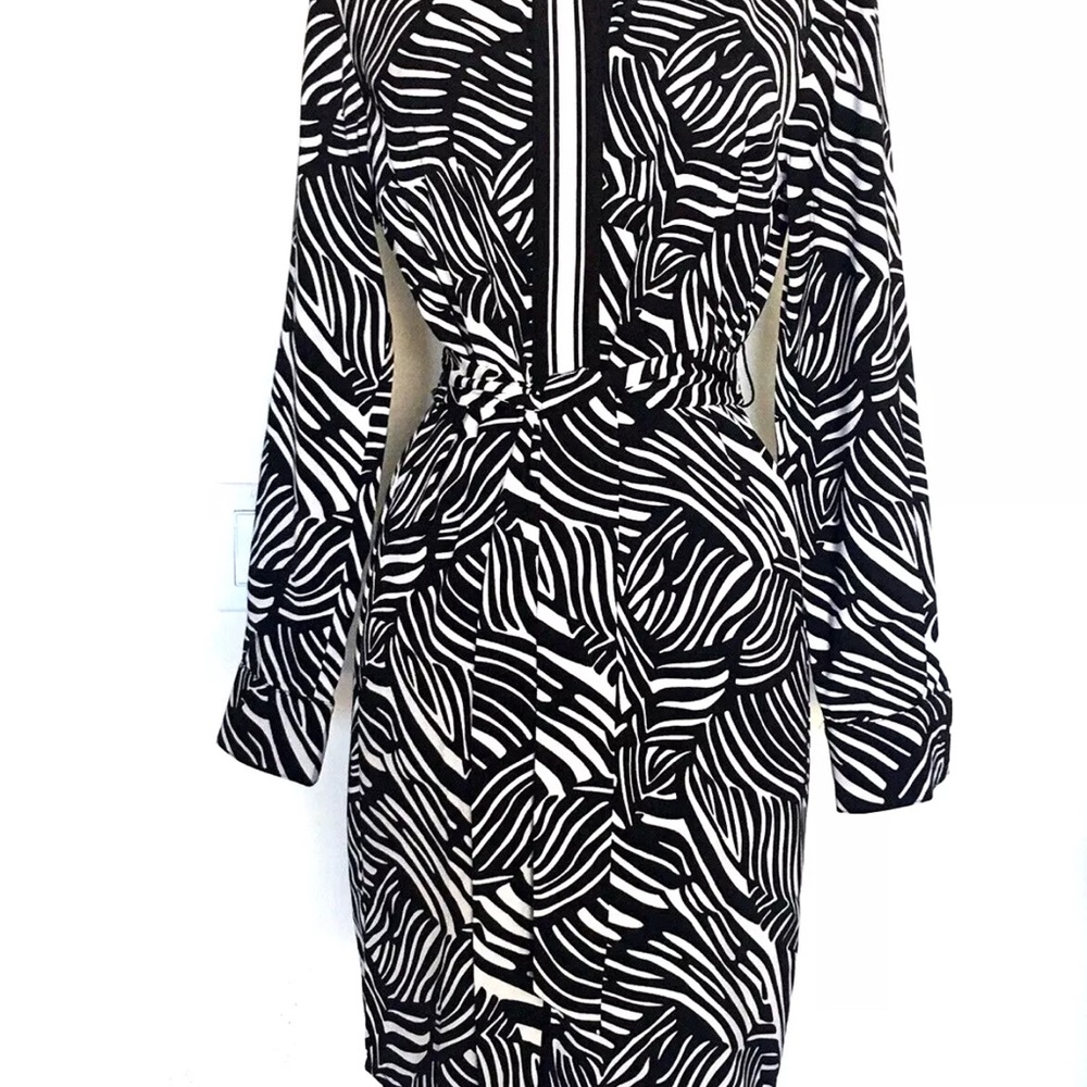 NWT Michael Kors S Black/White print Long Sleeve Waist sash Midi Shirt dress